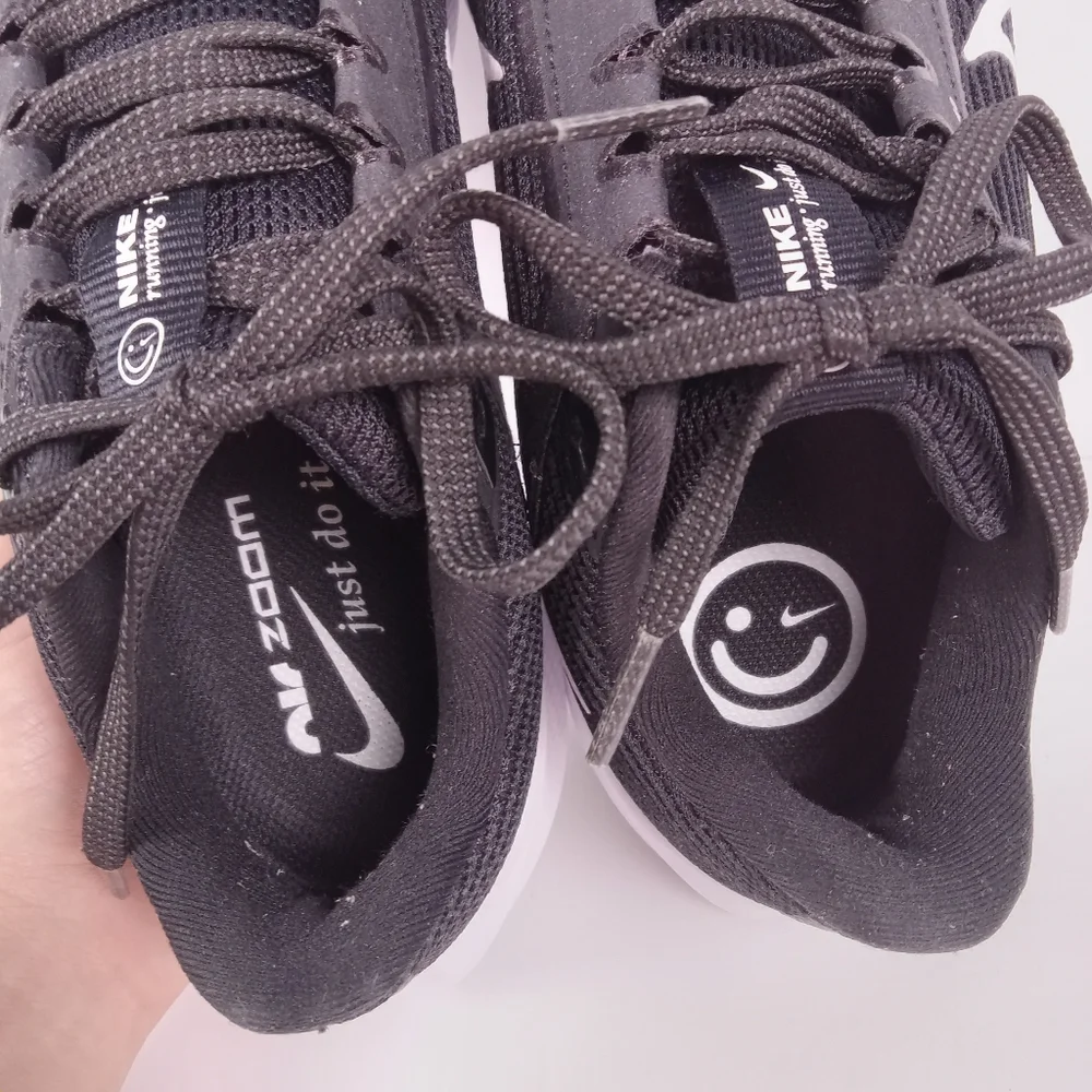 Nike Black and White Women's Pegasus 40 Running Shoes